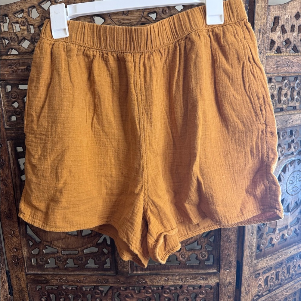 Universal Thread Orange High Waist Relaxed Fit Shorts